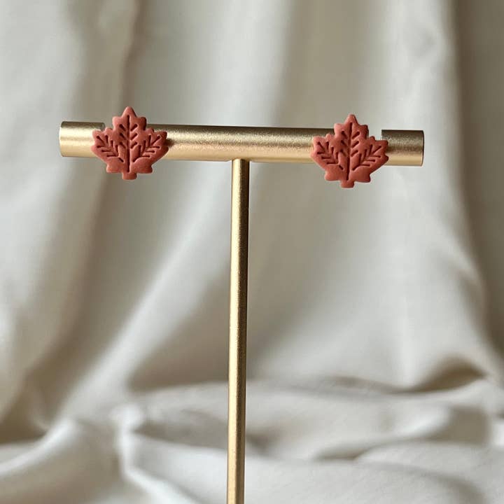 Hayden Handcraft - Wholesale Jewelry Set - Vermont Stud Pack6