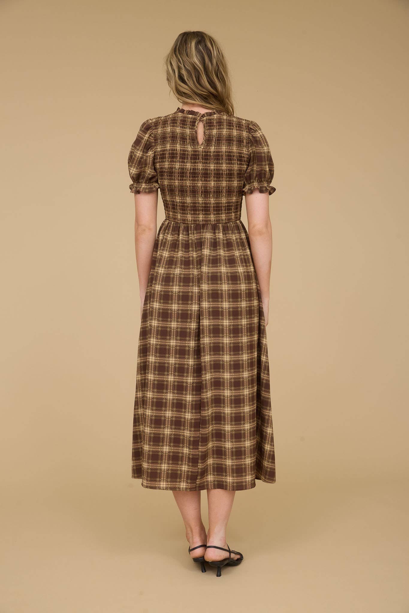 BROWN MULTI PLAID ROUND NECK PUFF SLEEVE SMOCKED MIDI DRESS for wholesale on Faire1
