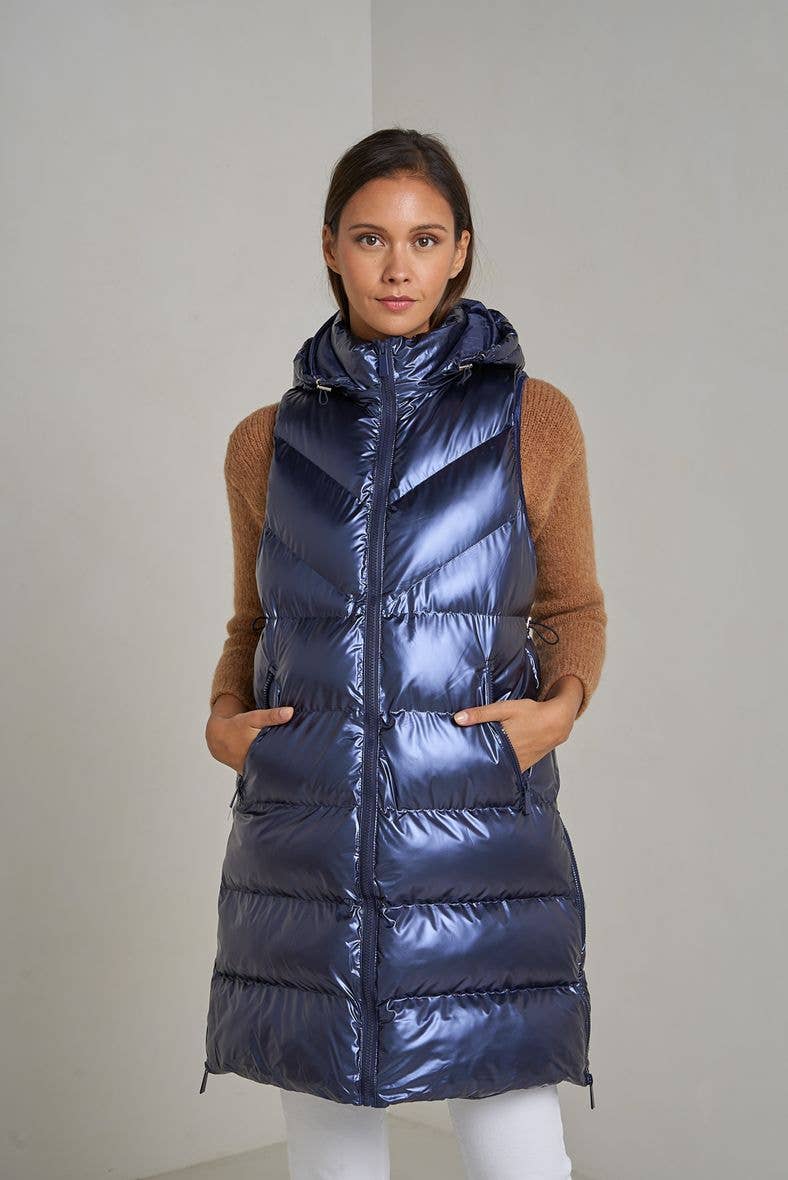 Attrait Paris - Wholesale Puffer Jacket - Women's - Metallic quilted long sleeveless oversized puffer jacket12