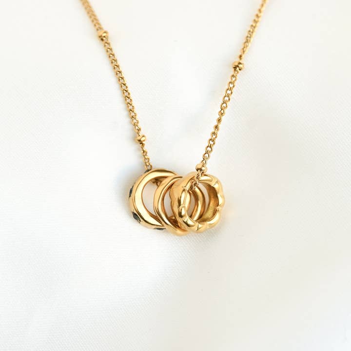 Blueyejewelry - Wholesale Pendant/Charm Necklace - Mixed Rings Necklace - Gold Ring Holder Diamond Necklace