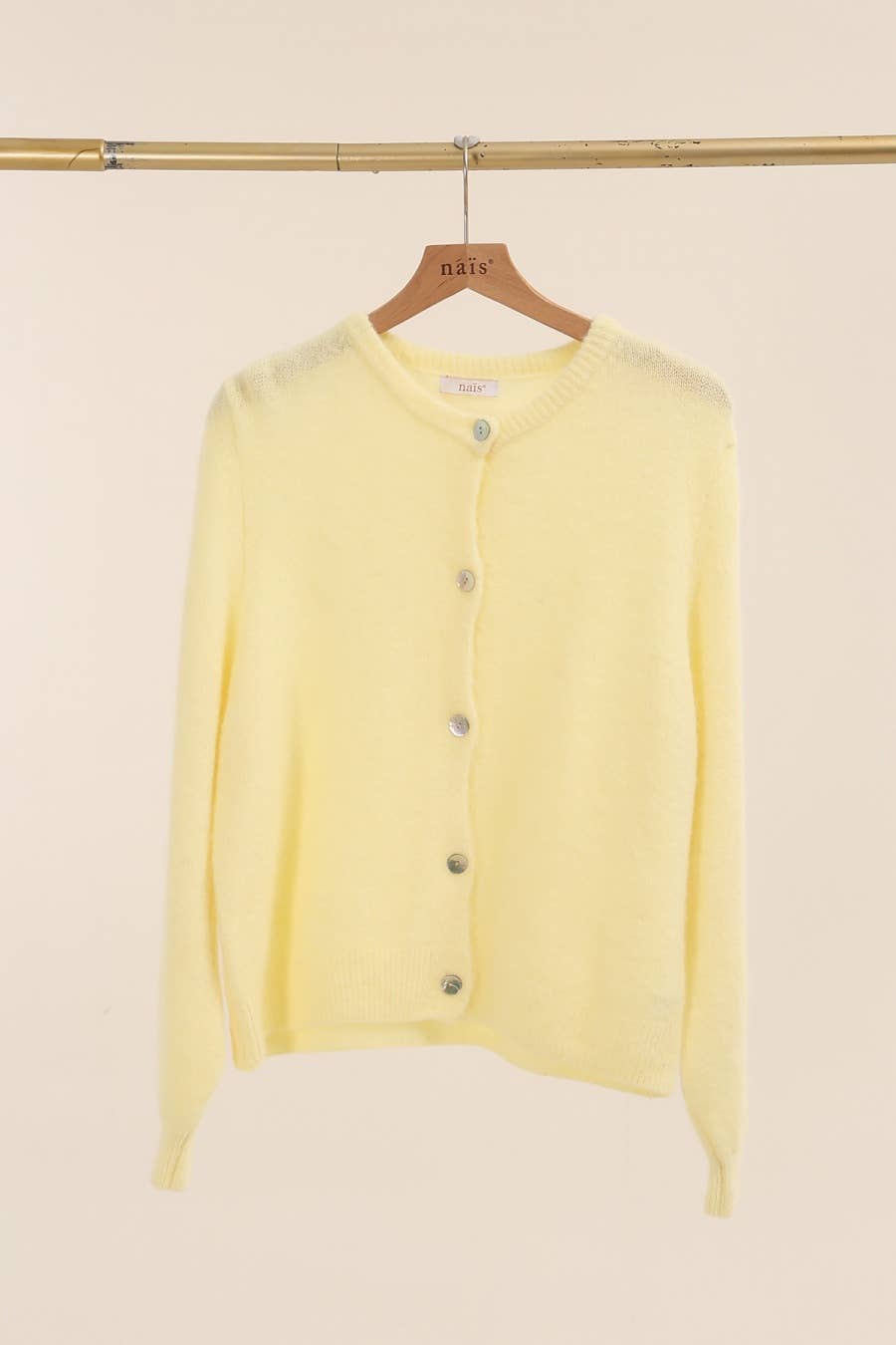 NAÏS PARIS - Wholesale Cardigan - Women's - SUPER FINE ALPACA SHORT BUTTON CREW NECK CARDIGAN32