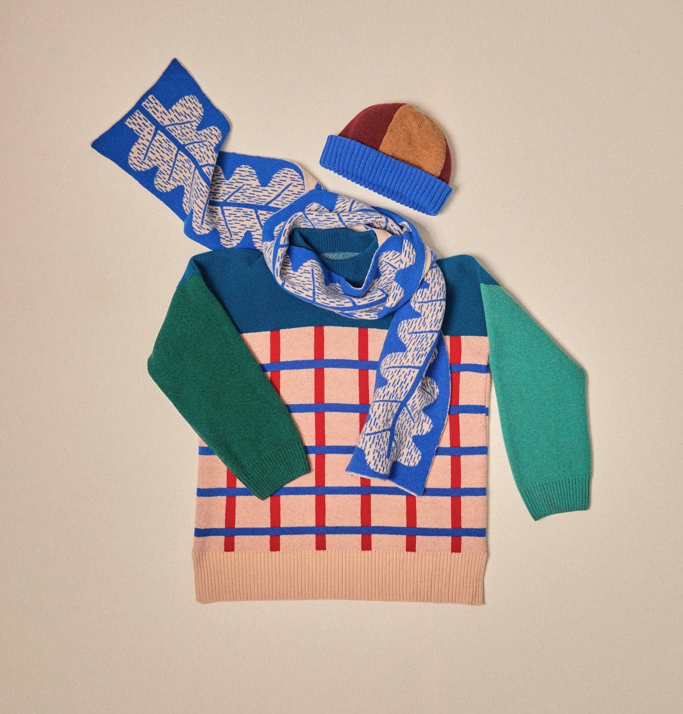 Donna Wilson – wholesale Scarf – Unisex – Leaf Scarf - Blue1