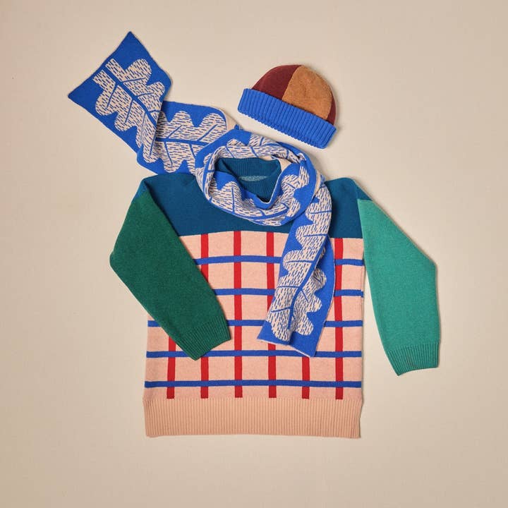 Donna Wilson – wholesale Scarf – Unisex – Leaf Scarf - Blue1