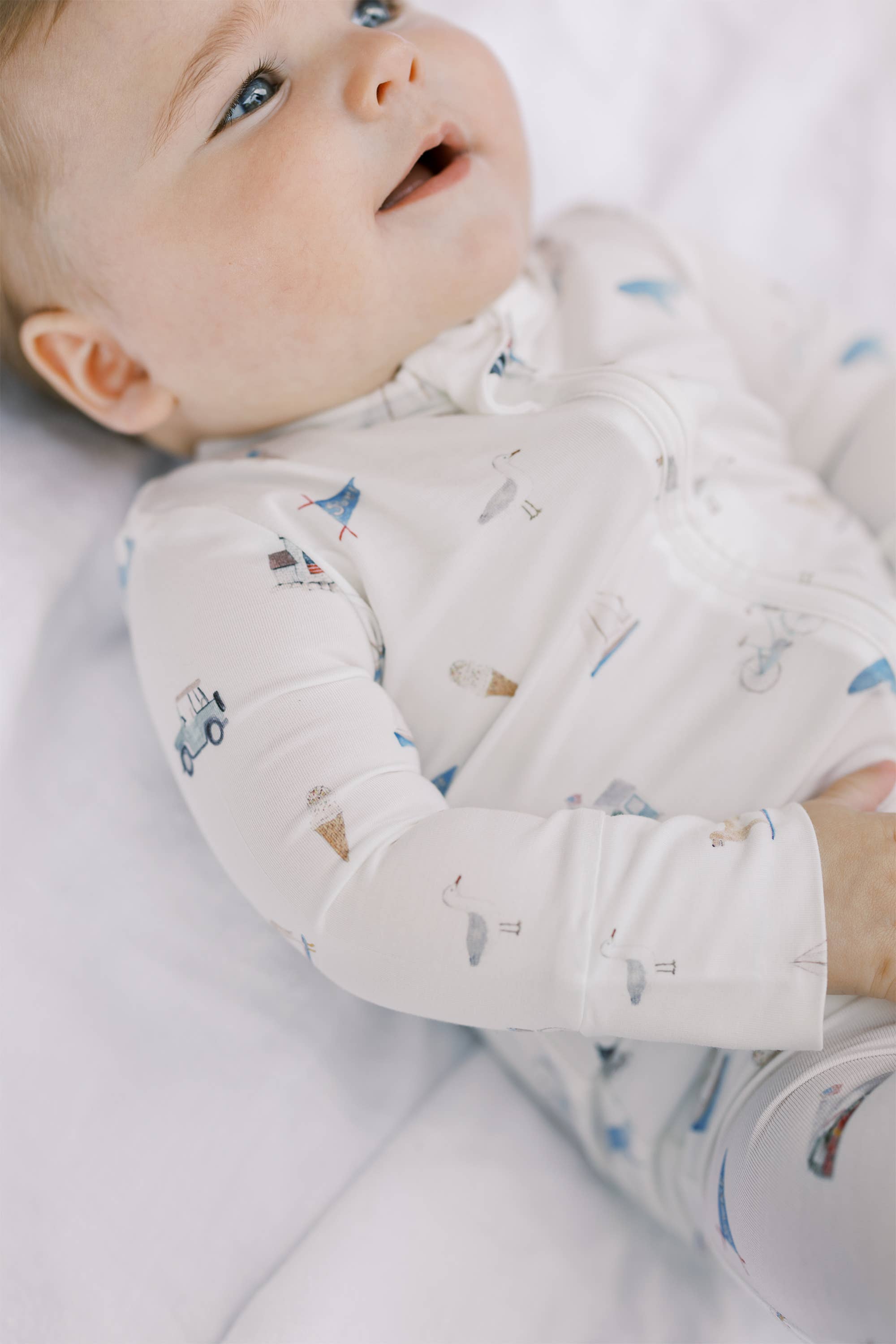 Tiny Tuckets - Wholesale Sleepsuit - Baby - Zip Footie in Nantucket Summer