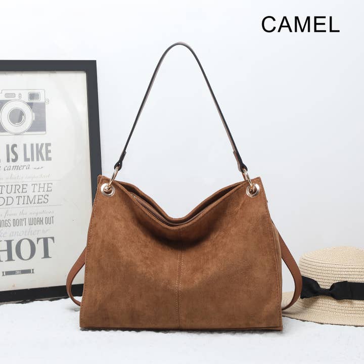 House of Milano – wholesale Shoulder bag – women's – 25453 Vegan Suede Slouch Bag4