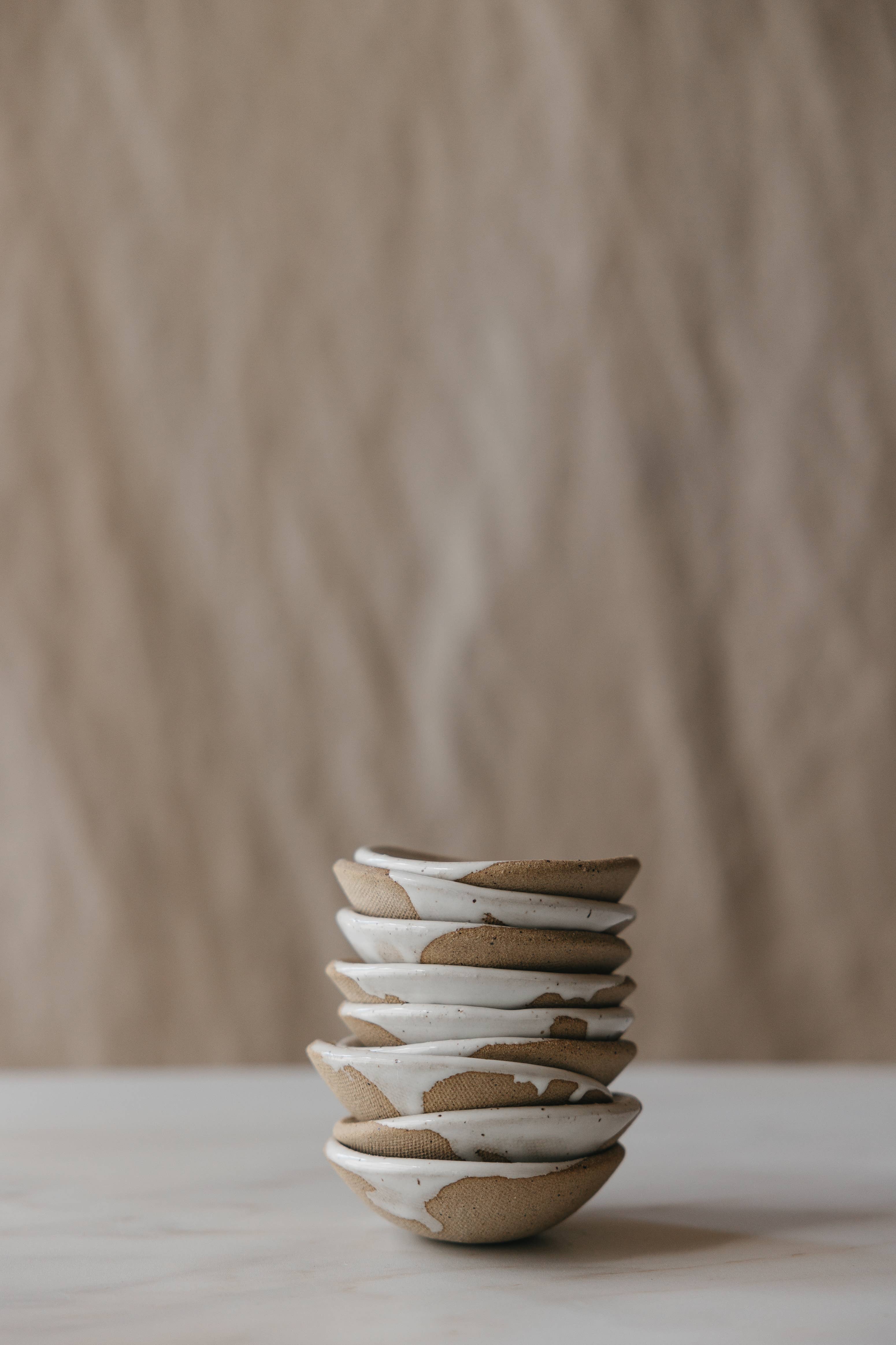 D Pottery - Wholesale Condiment/Dip Bowl - Speckled White Ceramic Prep Dishes - per each4