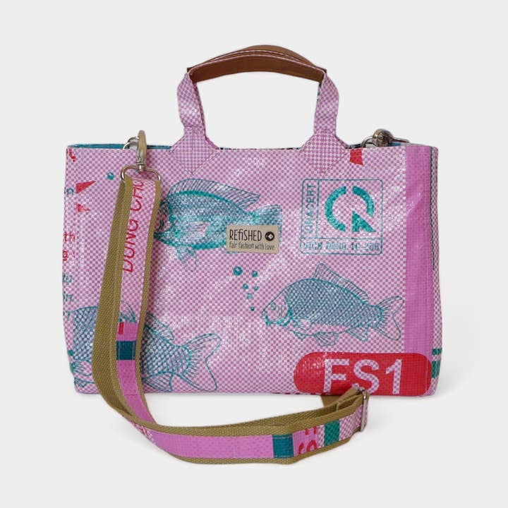 ISOLDE BAG | Sustainable handbag in pink for wholesale by REFISHED fair fashion