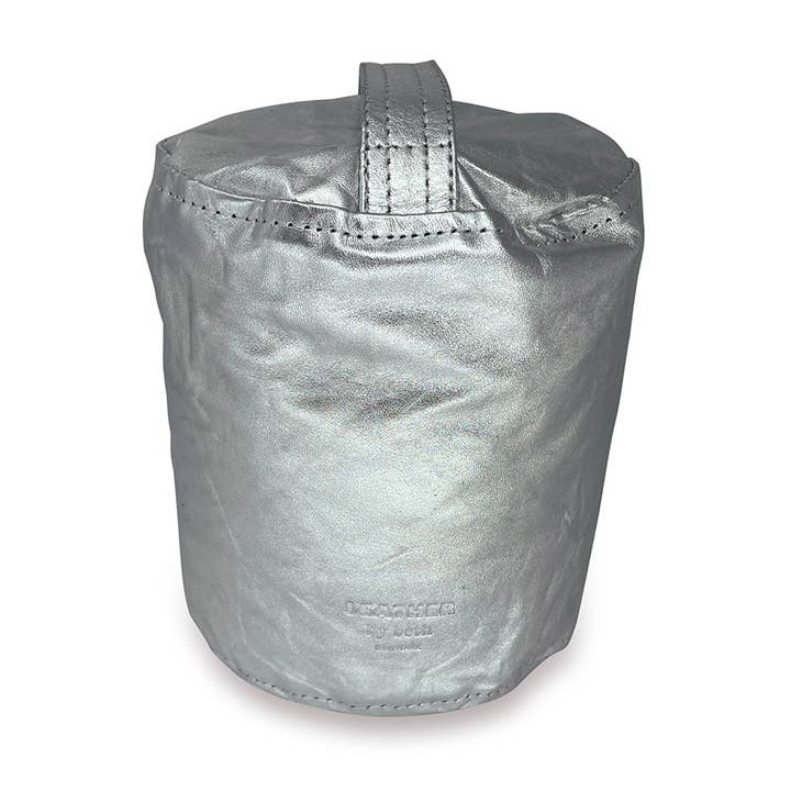 Fermaporta cilindrico in pelle argento per la vendita all'ingrosso da parte di LEATHER by beth