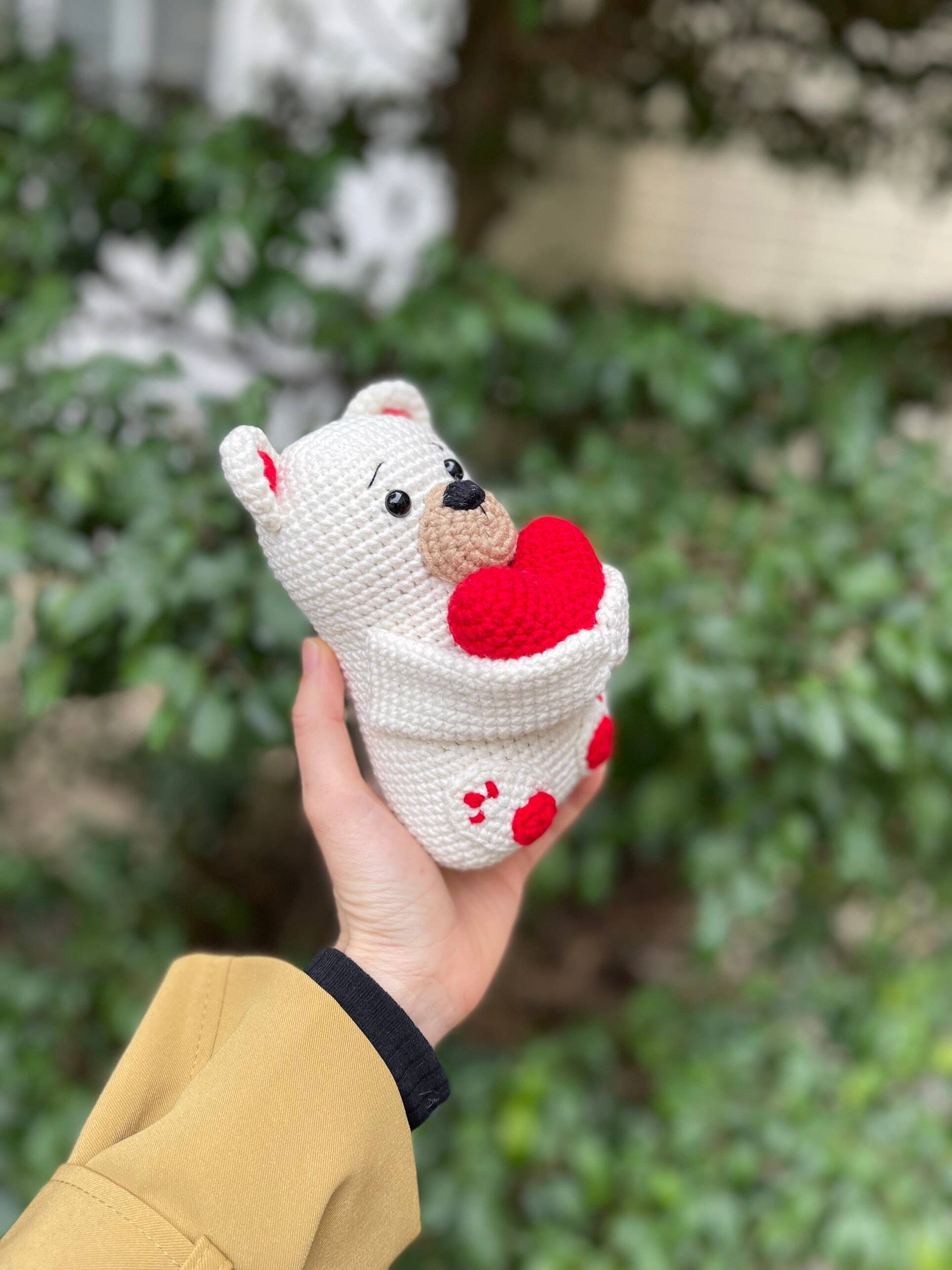 TOMOPOD LLC - Wholesale Stuffed/plush toy – Kids & baby - Valentine Bear Crochet, Crochet Valentine Gift, Cute Gift2