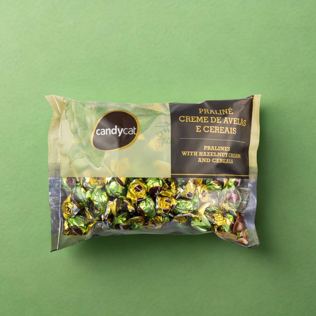 Candycat - Wholesale Chocolate Covered Sweets - Hazelnut Chocolates & Cereals - 1Kg