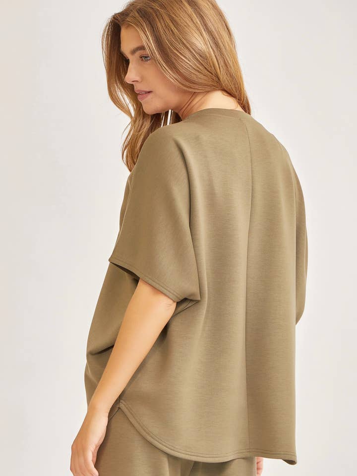 Dear Scarlett - Wholesale Blouse - Dames - Modalenset met poncho-top en broekje TRVSET-PARIS