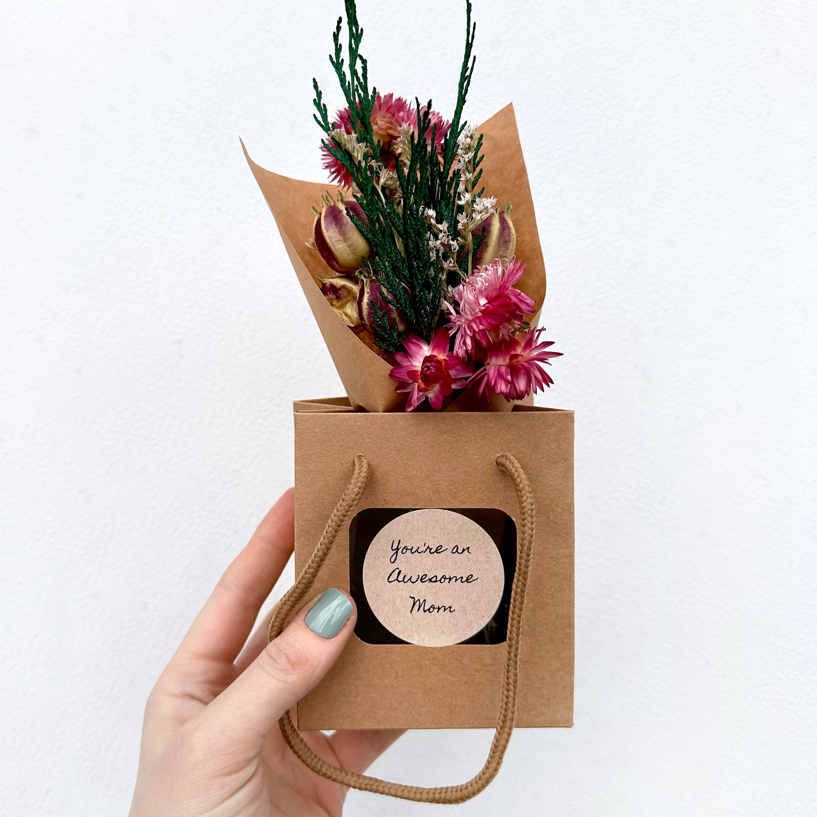 CA Studios - Wholesale Dried/Pressed Flowers - Mother's Day Mix Bouquet Bag Dried Floral Gift4