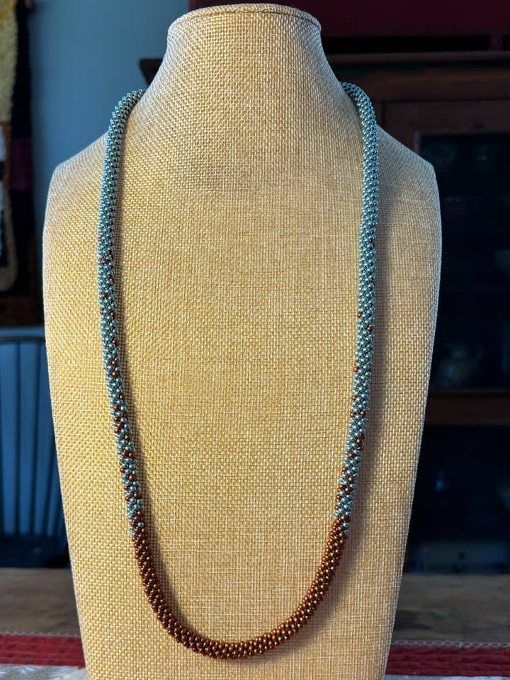 Colar Kumihimo com Contas e Fecho Magnético por atacado de Two Snowy Egrets