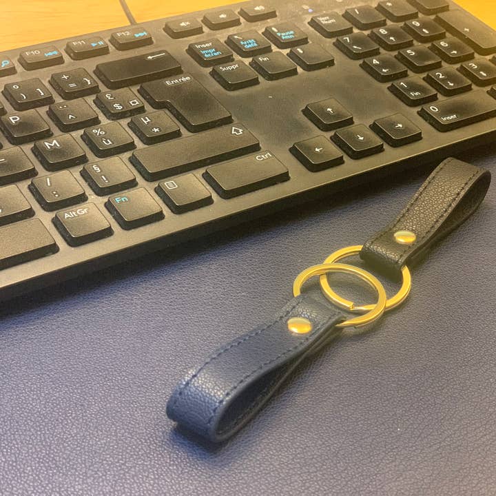 Xoopar Europe - Wholesale Keychain - Unisex - Recycled Leather Keychain3