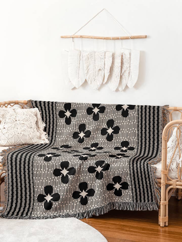 Black and White Woven Floral Throw Blanket for wholesale by TaylorBassam