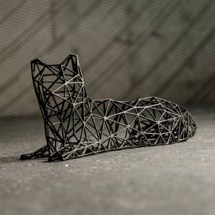 Elegant Cat Laying Decor Sculpture for wholesale by 3DOfficeAT