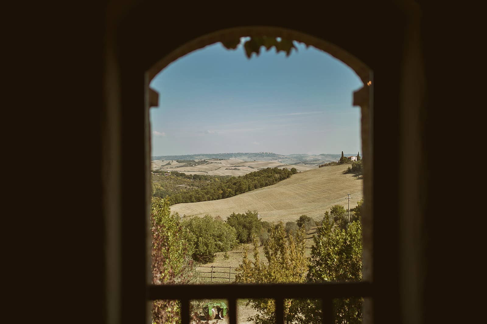 Abel Burners – wholesale Fragrance oil – Tuscany 30ml Fragrance Oil - Vetiver, Amber, Smoked Wood1