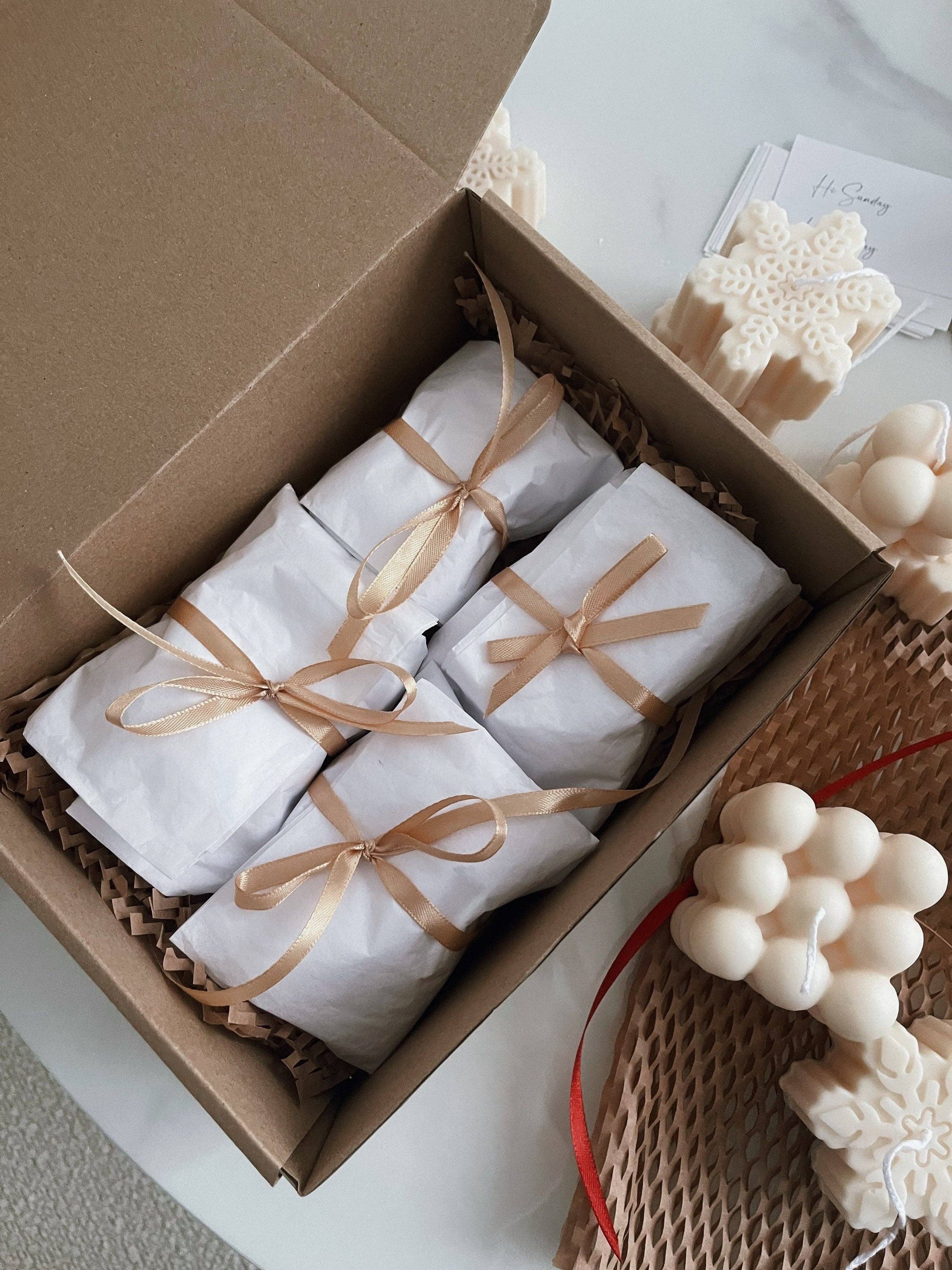 Hi Sunday Collective - Wholesale Novelty Candle - Snowflake Christmas Winter Novelty Candle4