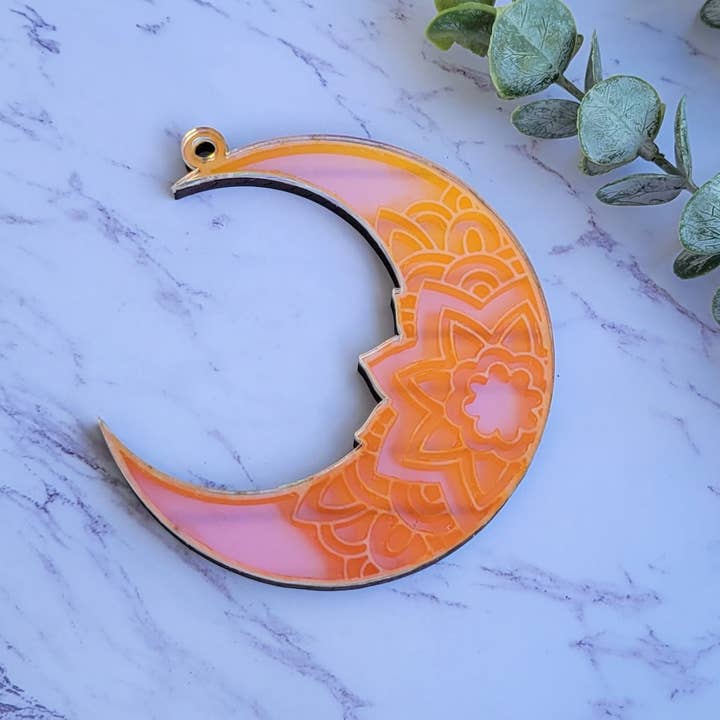 Shelfish Modern - Venta al por mayor Atrapasoles - Captador de sol con forma de mandala con forma de luna iridiscente, atrapasoles de cristal acrílico, decoración de plantas con forma de cabaña bruja, captador de sol para ventanas3