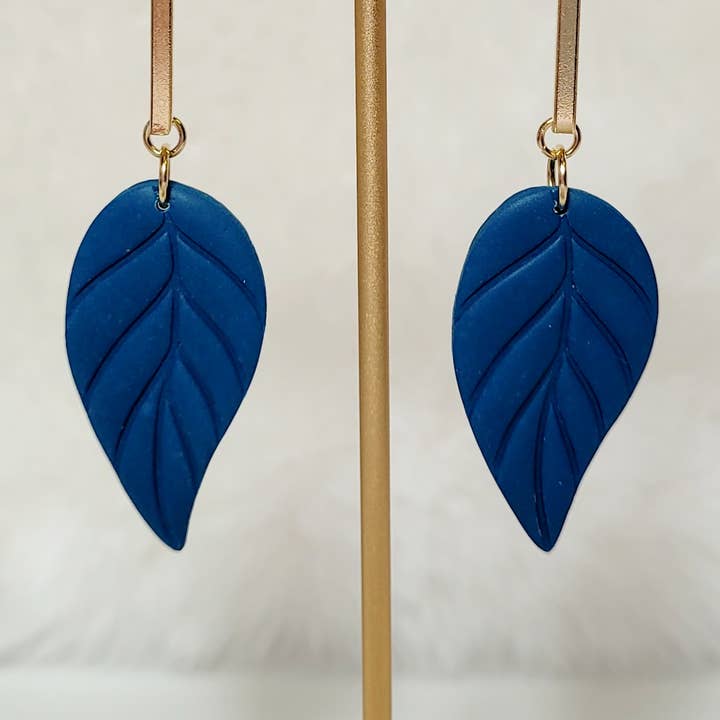 Spring leaves earrings for wholesale by Spiegel Clay
