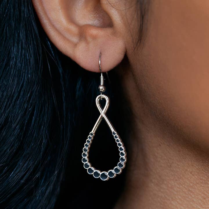 Dissent Pins - Wholesale Dangle Earrings - Kamala Harris' Black Pearls Drop Earrings - Silvertone