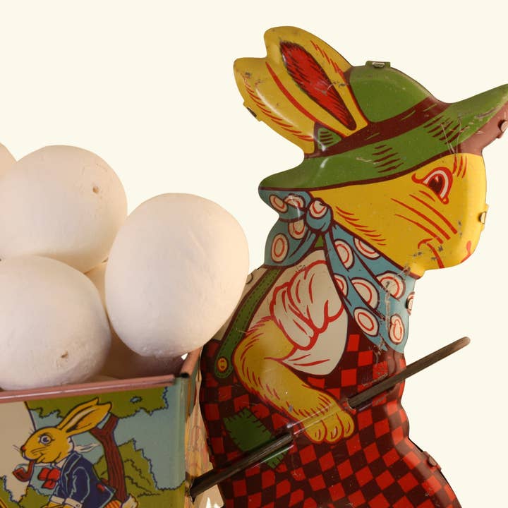 Large White Spun Cotton Eggs, 6-Pack for wholesale on Faire6