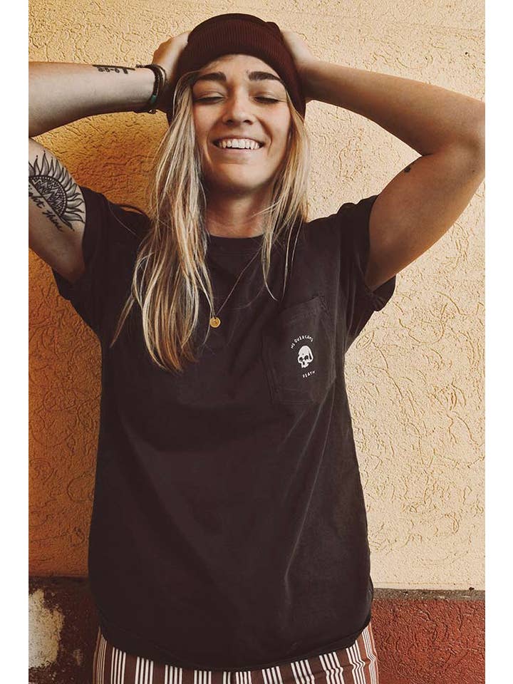 Hope Outfitters - Vendita all'ingrosso Maglietta serigrafata - Unisex - T-shirt con grafica He Overcame Death6