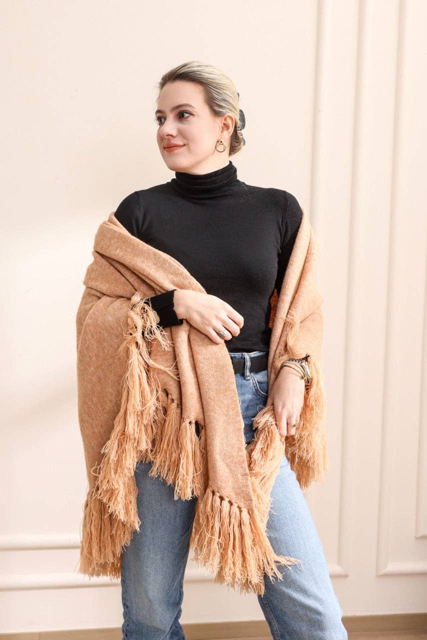 Emilie collection - Wholesale Poncho - Women's - Poncho camel3