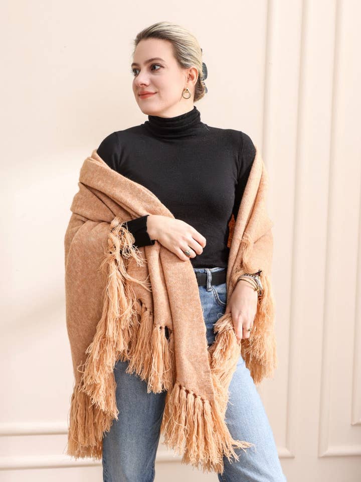 Emilie collection - Wholesale Poncho - Women's - Poncho camel3