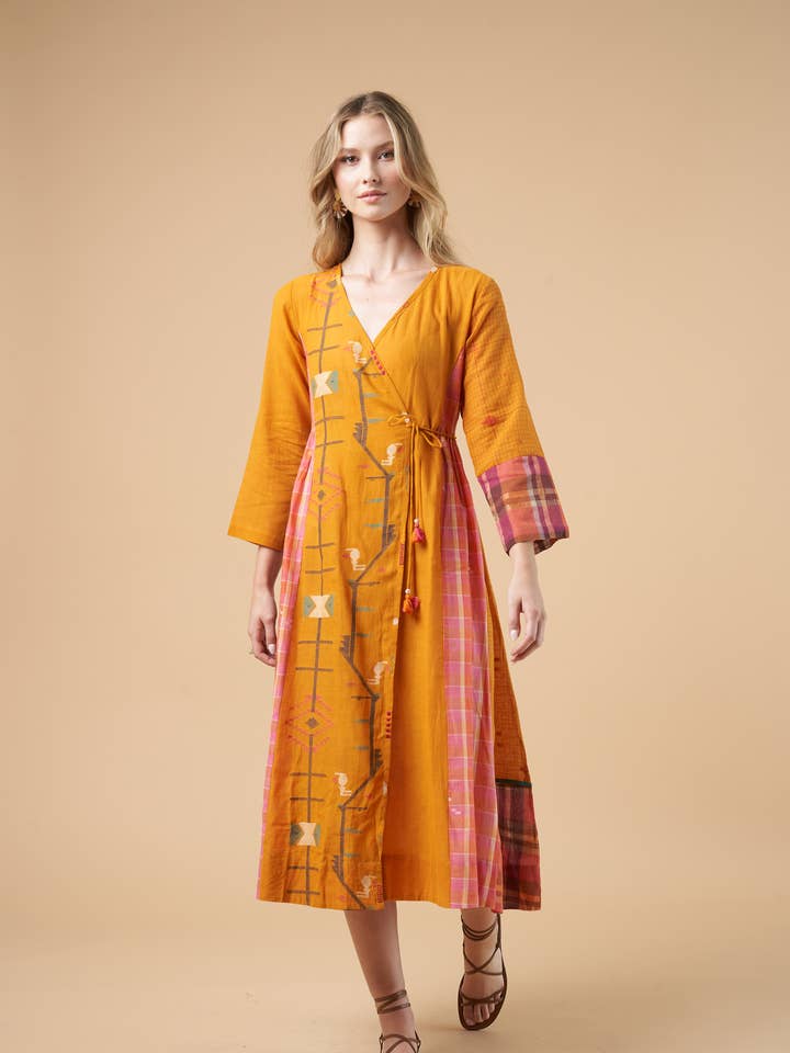 Robe portefeuille Fatima pour la vente par Guadalupe Design