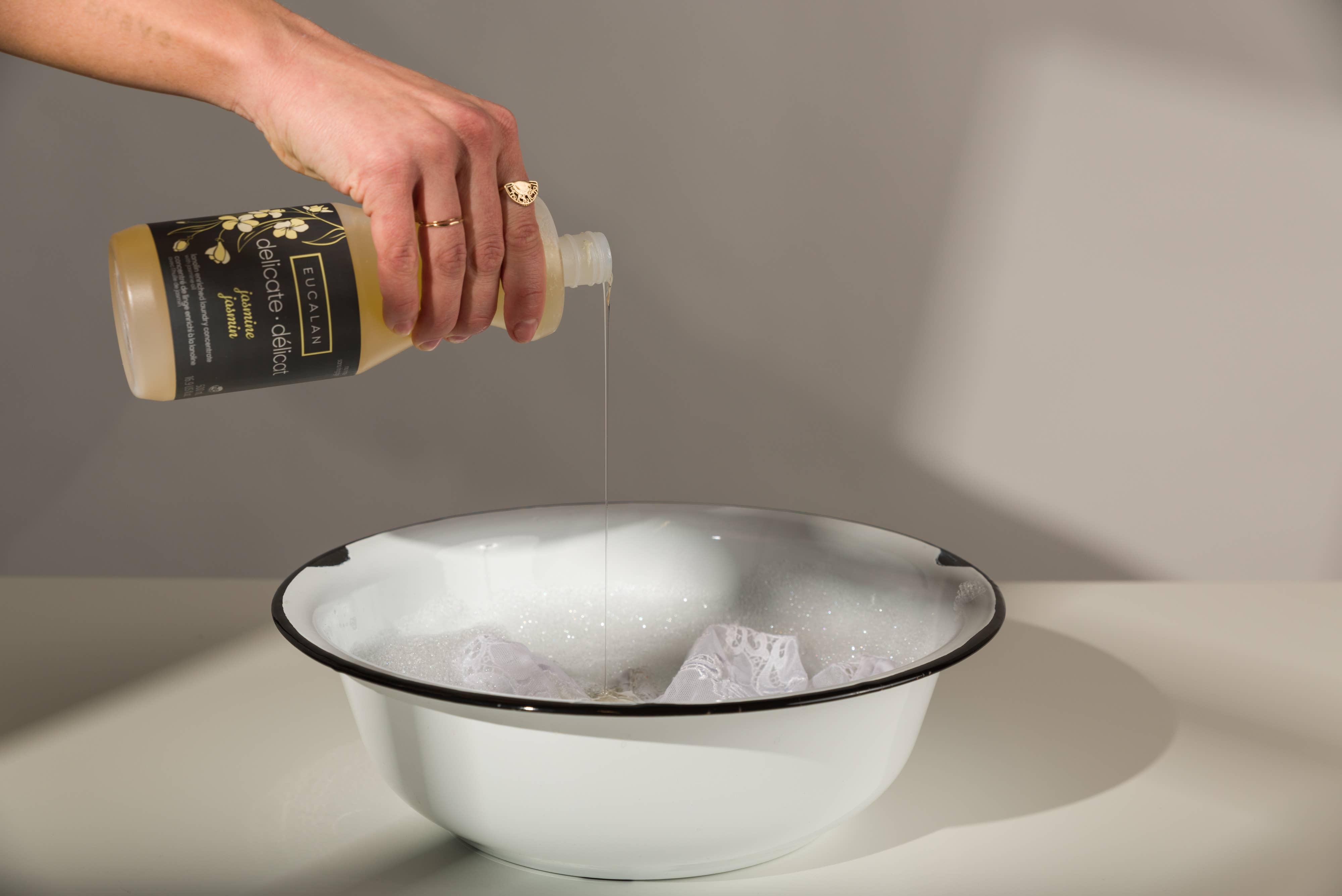 Eucalan - Vente Lessives liquides - Lavage Délicat au Jasmin pour Laine, Soie & Fibres de Luxe 500mL9