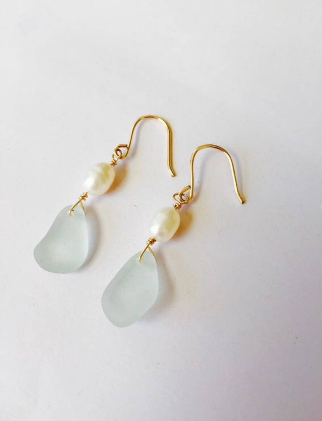 La Soucique Studio Metalsmithing - Wholesale Dangle Earrings - Perelle Sea and Pearl Earrings0