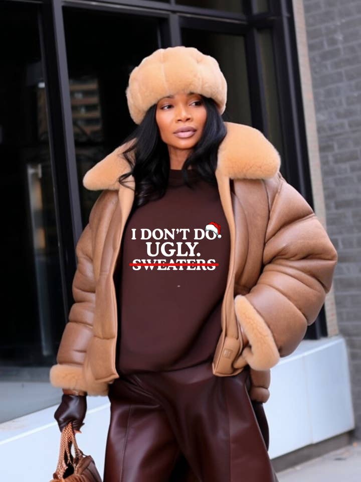 No hago suéteres feos - Suéter de Navidad con cuello redondo para venta al por mayor de Cherry Chic Designs