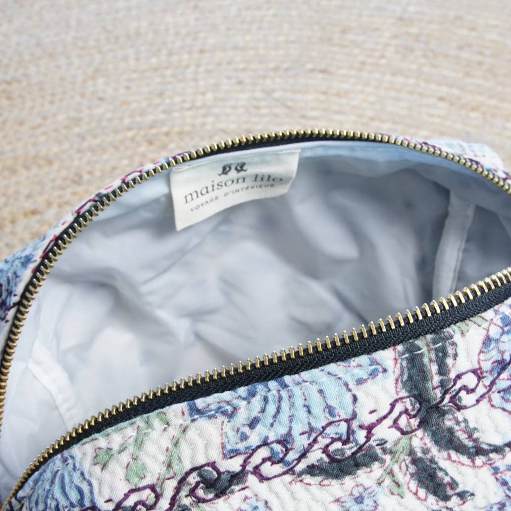 Maison Lilo – wholesale Sminkväska – Amalfi kantha necessär med blocktryck1