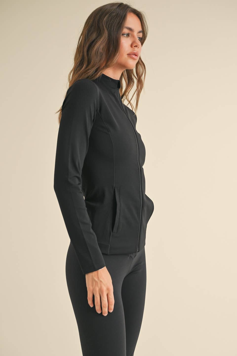 KIMBERLY C - Vendita all'ingrosso Giacca sportiva - Donna - Giacca aderente morbida come burro con tasche12