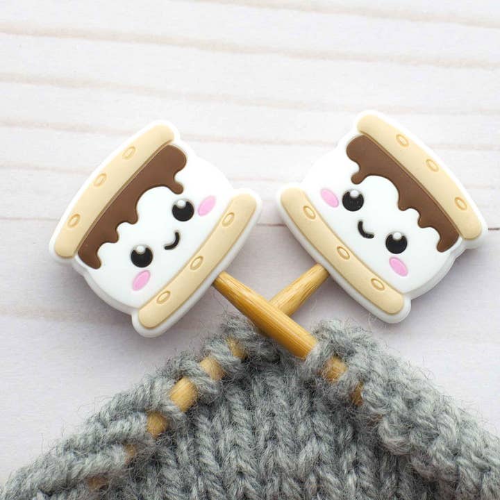 S'more | Arrêts de mailles pour la vente par Fox & Pine Stitches