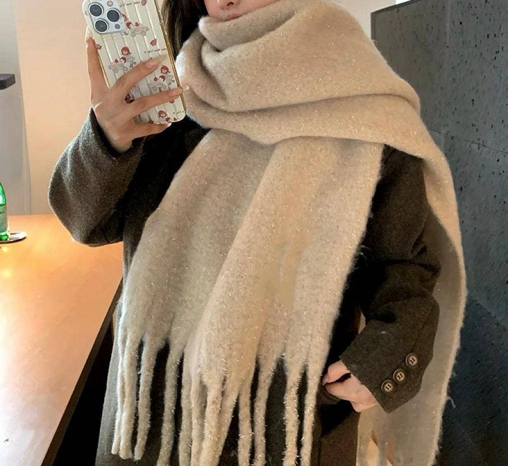 LINETA – Großhandel Schal – Damen – HH-336 Einfarbiger Schal mit großen Fransen und Lurex8