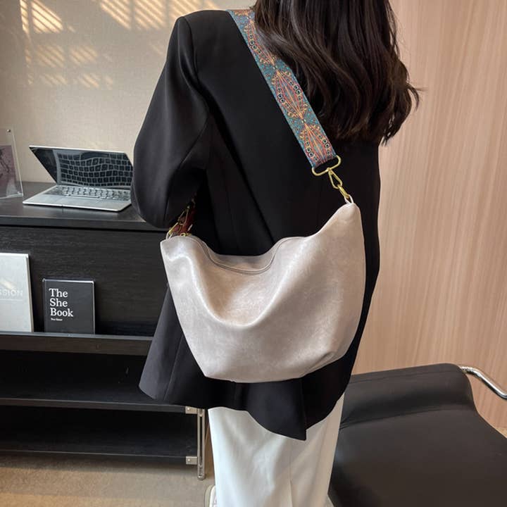 ACCITY - Wholesale Shoulder Bag - Women's - MINIMALIST HOBO BAG_CUAB011919