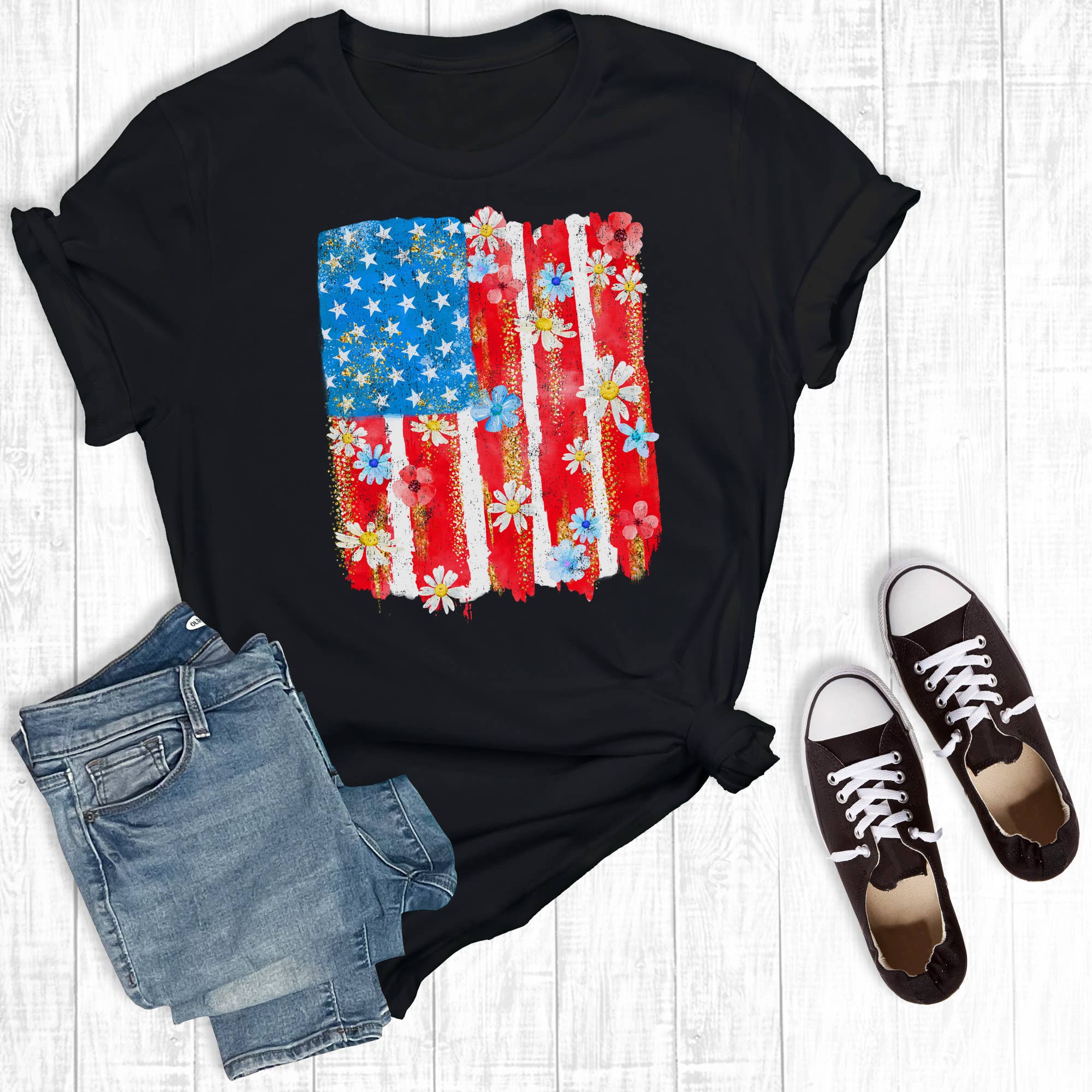 Noir T-shirt graphique rétro floral patriotique avec drapeau pour le 4 juillet en vente sur Faire0