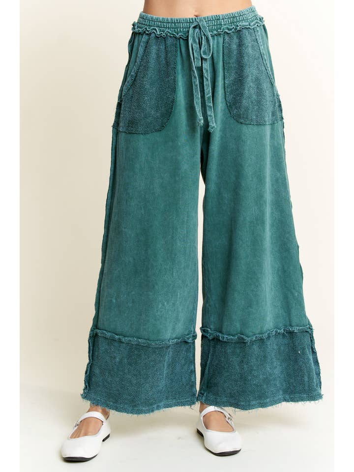 J.Her - Wholesale Pants - Women's - MineralWash Wide Pants with raw hem frayed details HP553613
