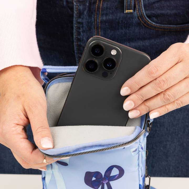 Lug - Wholesale Crossbody Bag - Women's - Skeeter Mini Bridge Love Convertible Crossbody with Bow17