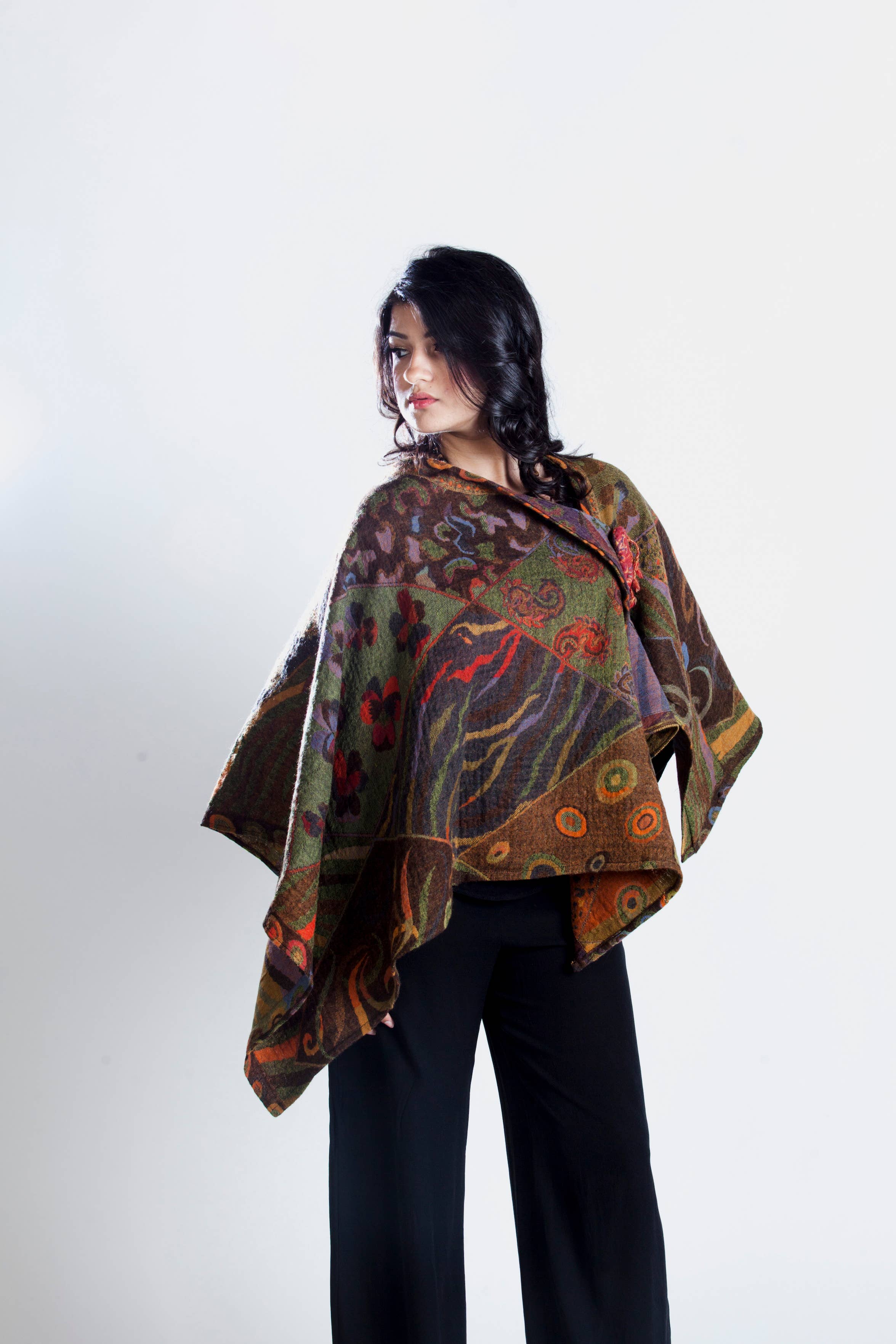 In Style Scarves - Vendita all'ingrosso Poncho - Donna - Poncho autunnale 100% lana Merino australiana in due misure9