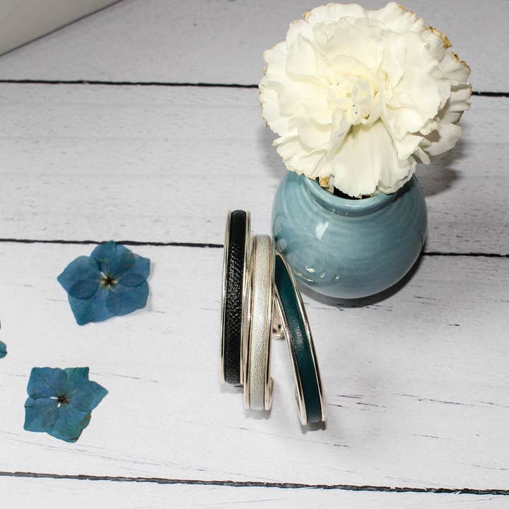 Fine leather band for wholesale by Infiniment