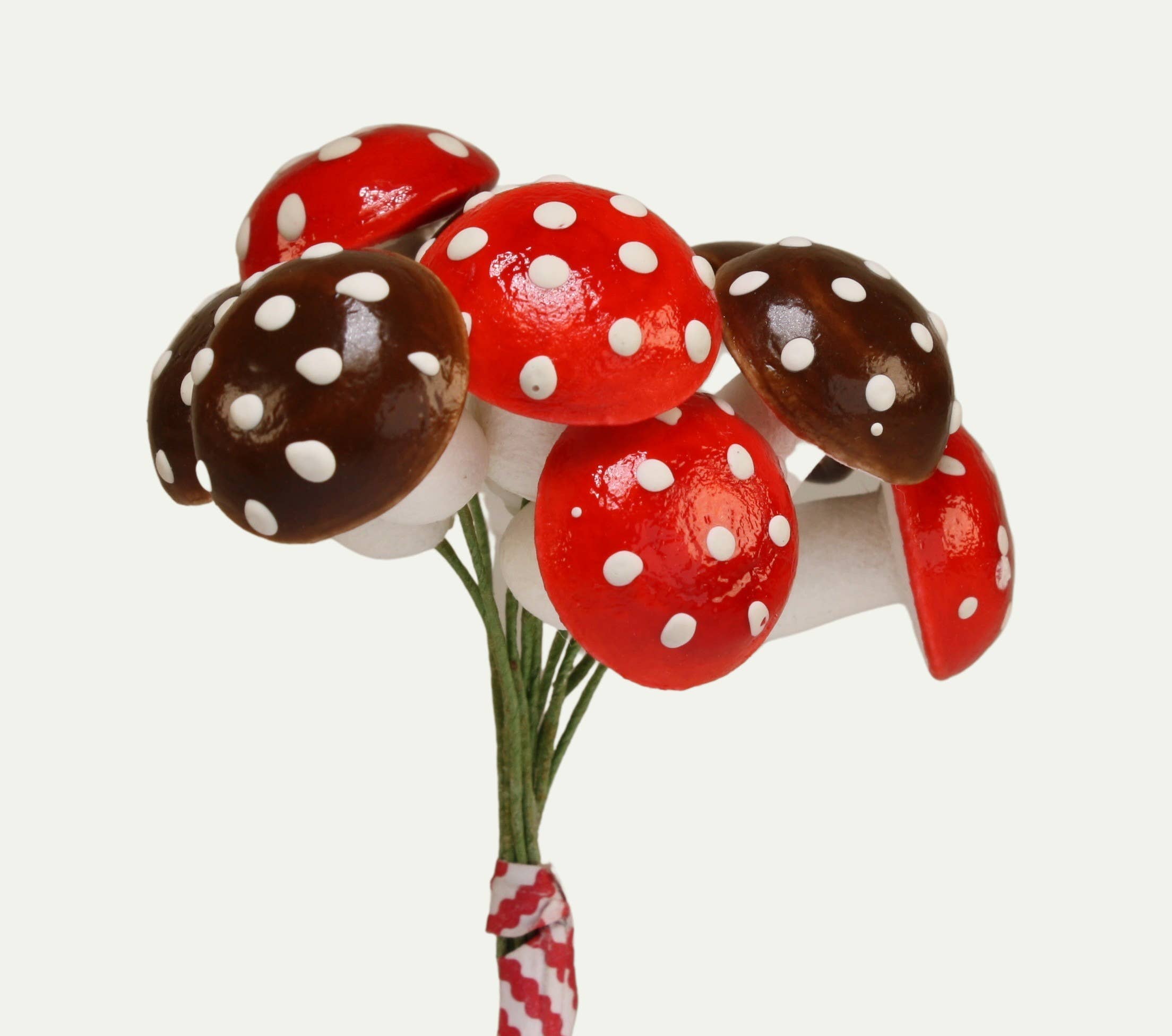   Red & Brown Mix - Large 3/4" Spun Cotton - 10 pcs - 218-0117 for wholesale on Faire1