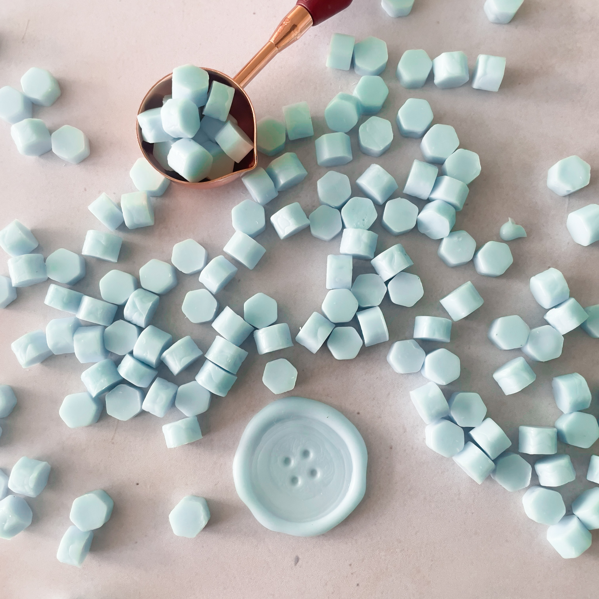 The Natural Paper Company - Vente Matériels de bricolage - Perles de cire à cacheter aquamarine | Perles de cire sans plastique6