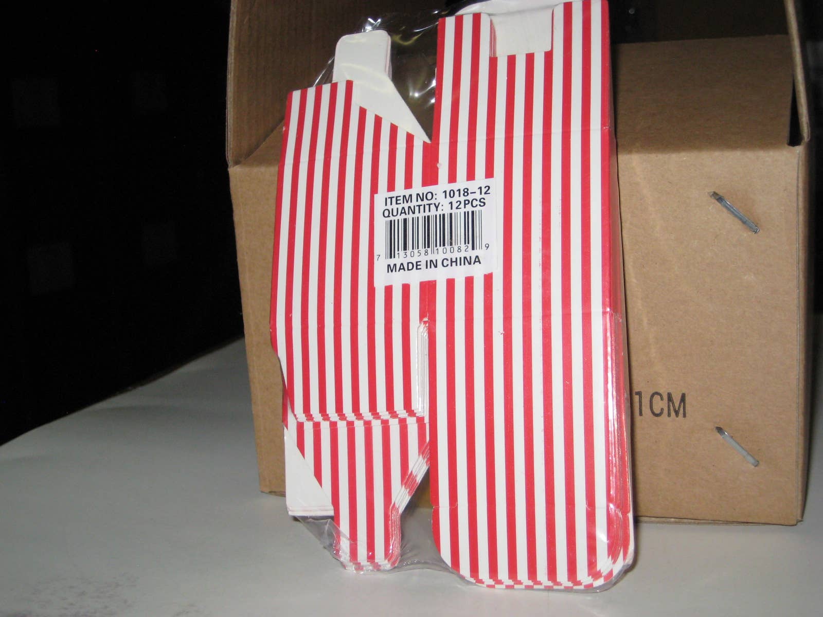 Packaging Decor - Vendita all'ingrosso Borse/Scatole per gadget da festa - Mini scatole di carta a righe rosse e bianche (2 misure)1