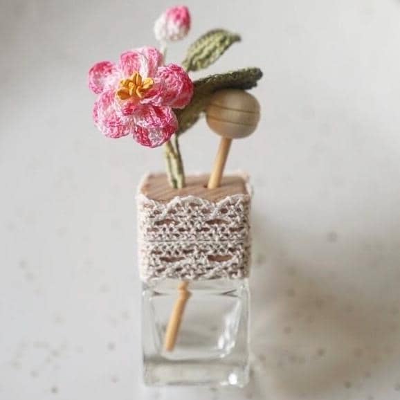 Ambientador de Coche y Difusor de Aceite con Flor de Camelia para venta al por mayor de NYU NYU jewellery