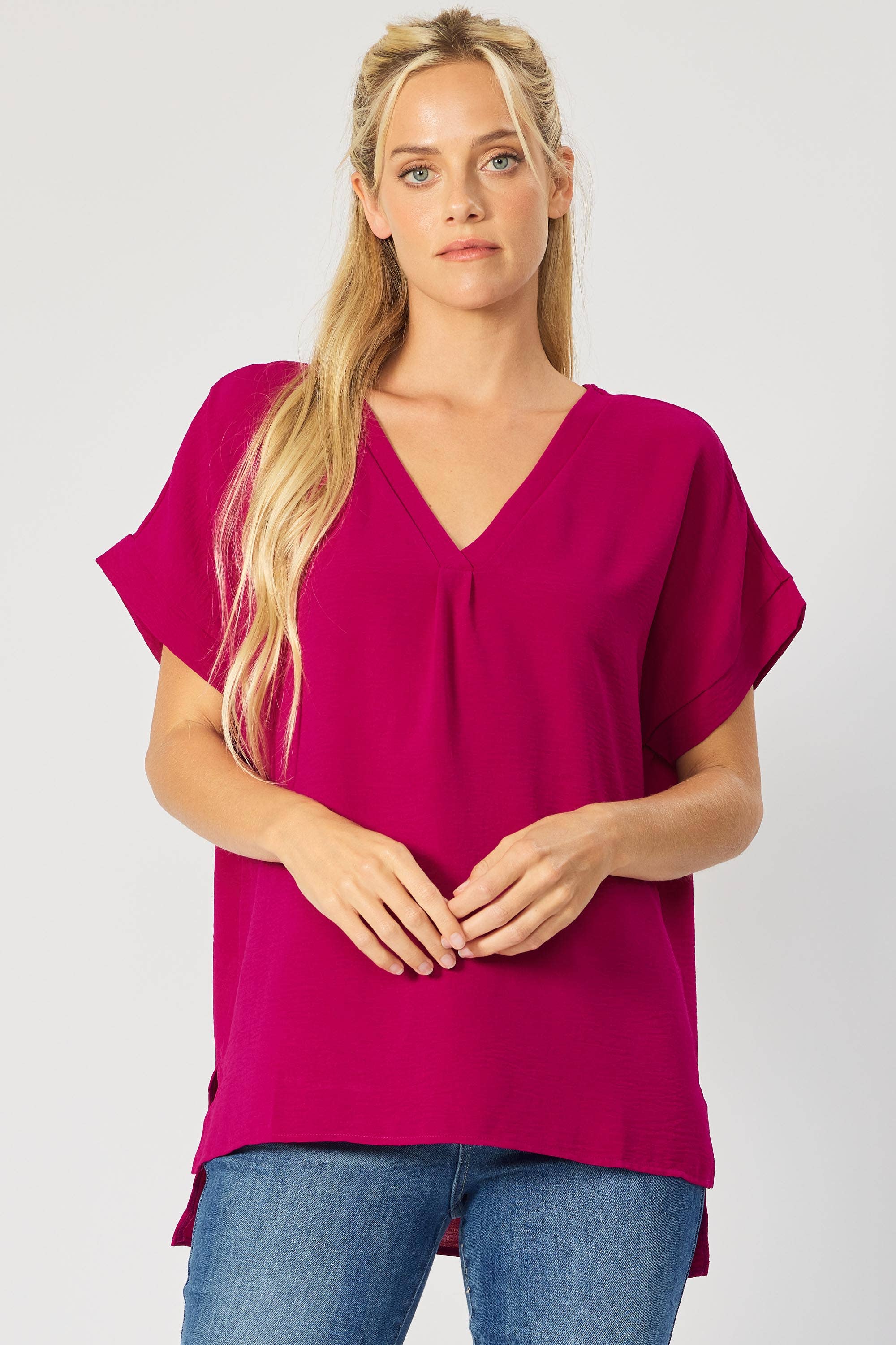 FSL Apparel - Vendita all'ingrosso Camicetta - Donna - ST3280 - TOP IN TESSUTO CON SCOLLO A V A MANICA CORTA, VESTIBILITÀ COMODA 18