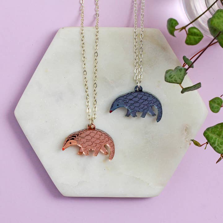 Or rose Collier à breloques en forme de pangolin - Or rose en vente sur Faire4