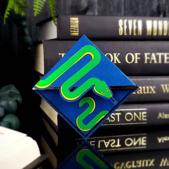 Green Grass Snake Paper Corner Bookmark for wholesale by Novel Corners